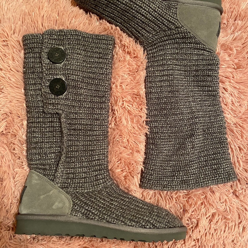 Grey Knit UGGS